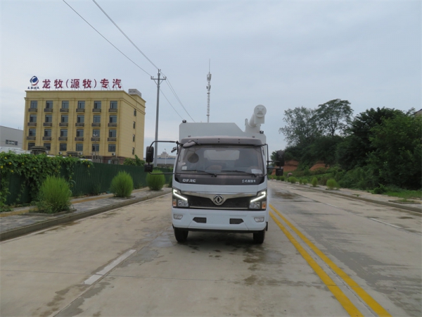 12方6噸多利卡飼料車